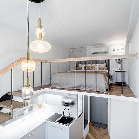 Διαμέρισμα #stayhere - Unique Top Floor Loft With Hot Tub & City View Βίλνιους