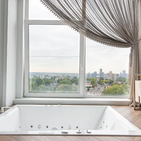 #stayhere - Unique Top Floor Loft With Hot Tub & City View * 빌뉴스